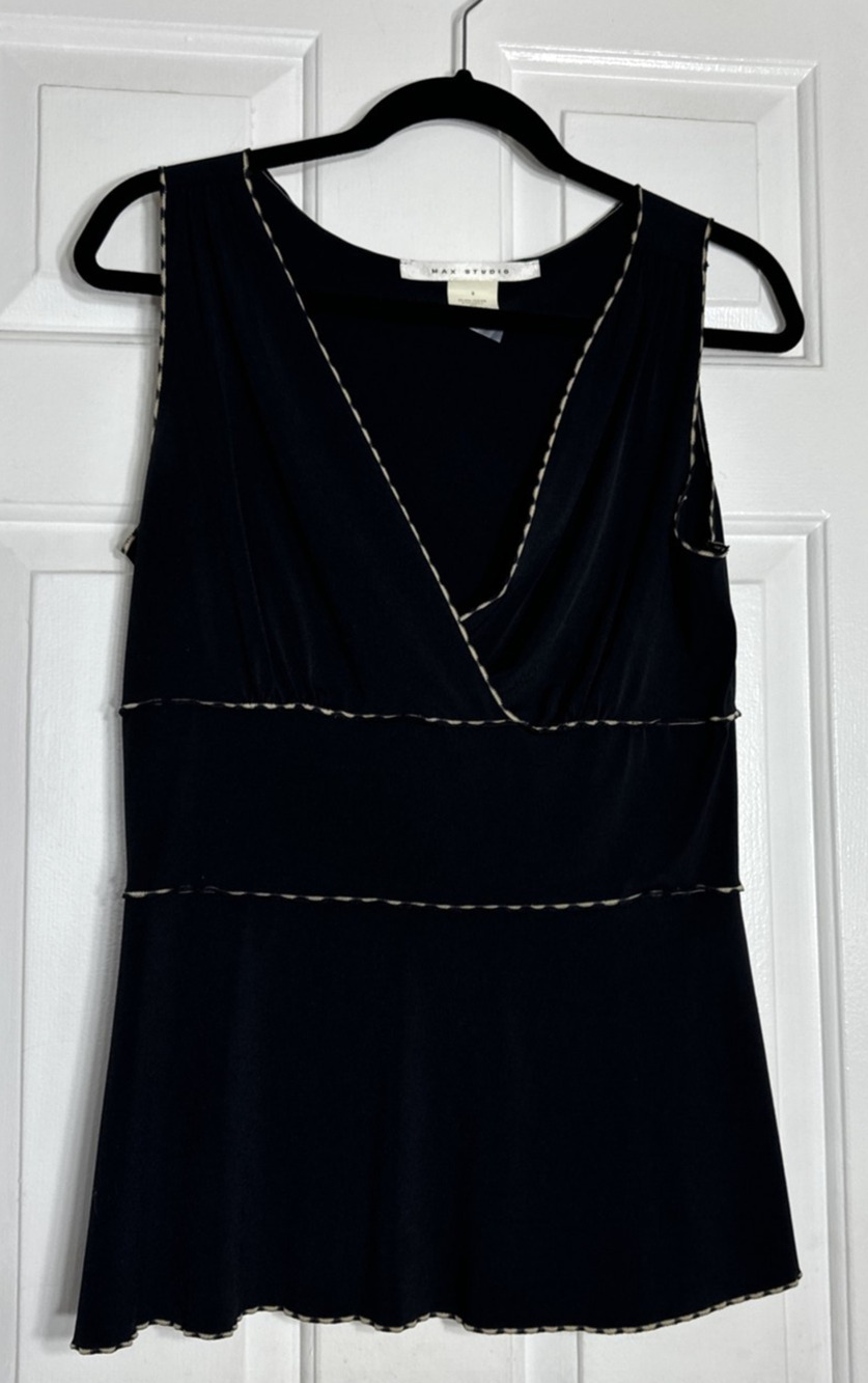 Max Studio Black Sleeveless Tank Top w Contrasting Tan Piping Minimalist Chic M